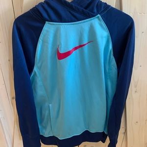 Navy Blue and baby blue  Therma fit Nike hoodie with kangaroo pockets XL fits M.